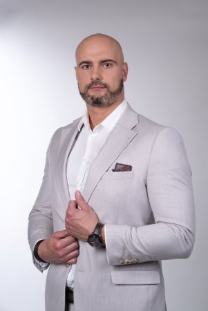 Adrian Pruszak